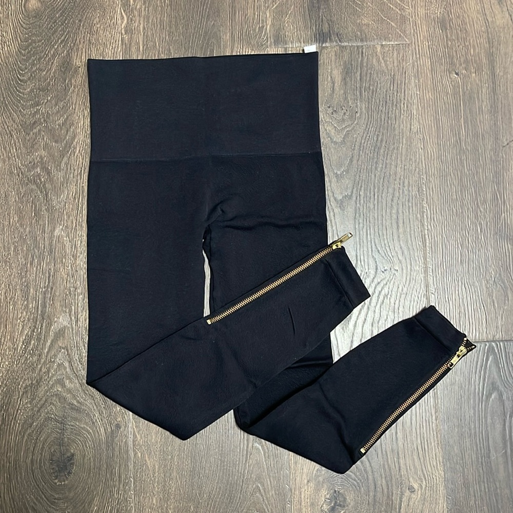 Spanx Leggings - Size Small